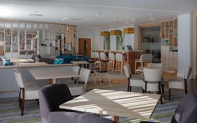 Hampton By Hilton Exeter Airport 3*